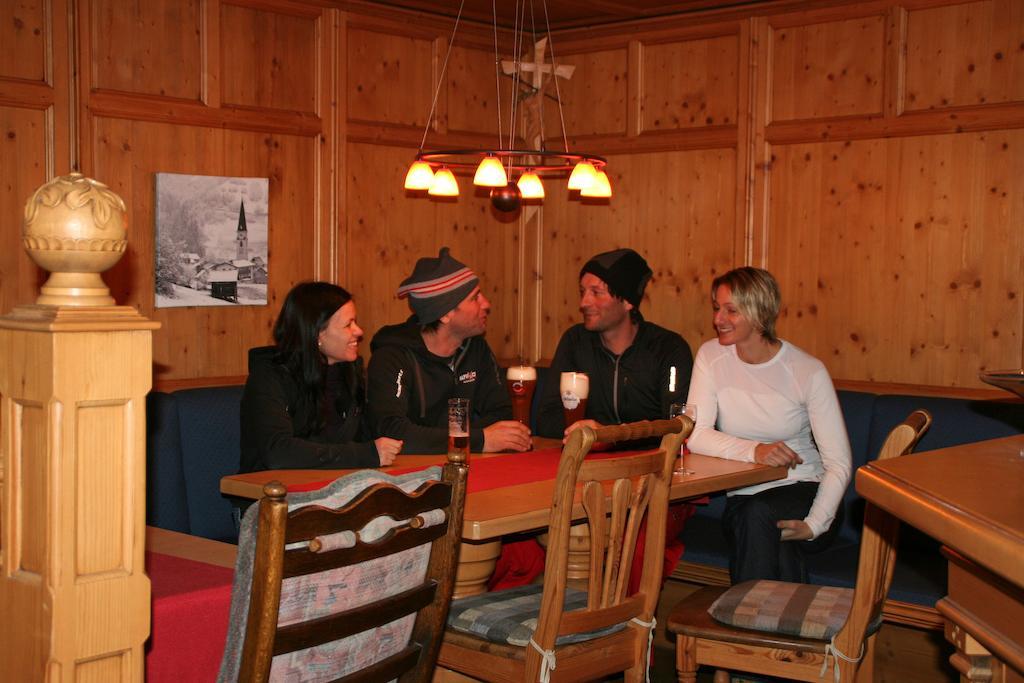 Gaestehaus Falkenblick Arzl im Pitztal Ngoại thất bức ảnh