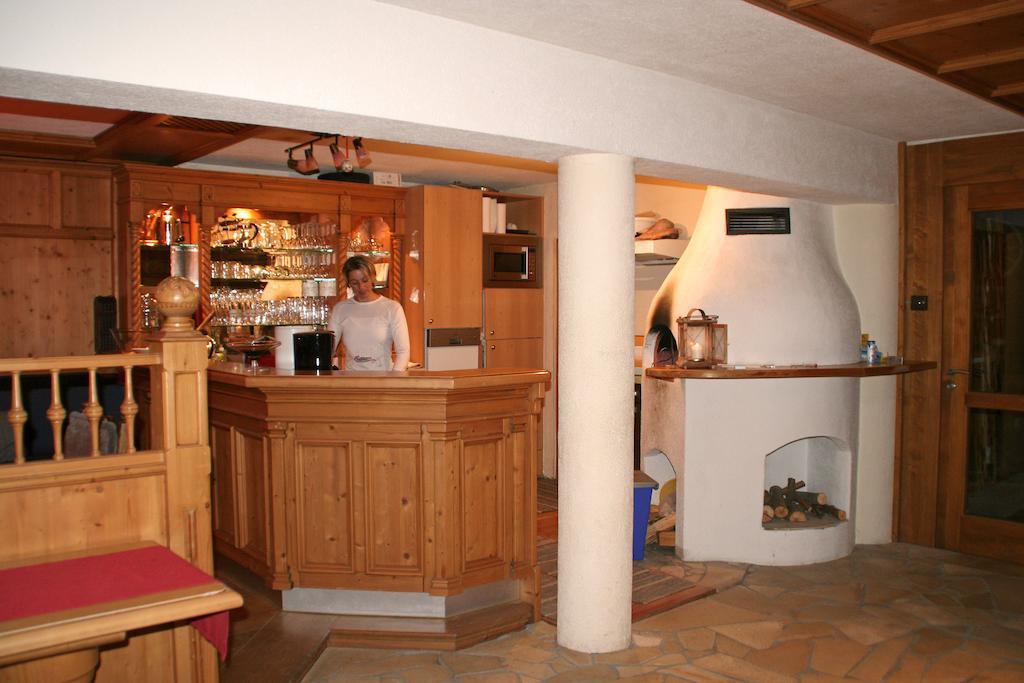 Gaestehaus Falkenblick Arzl im Pitztal Ngoại thất bức ảnh
