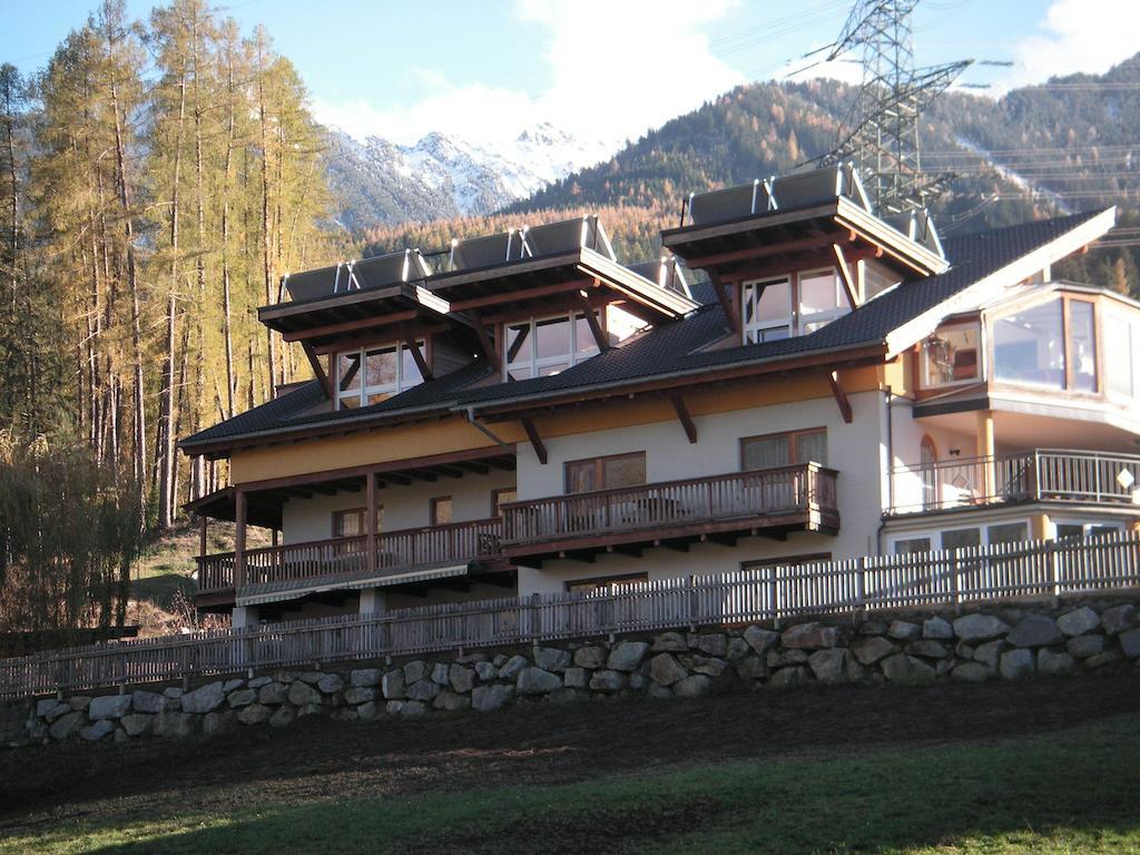Gaestehaus Falkenblick Arzl im Pitztal Ngoại thất bức ảnh